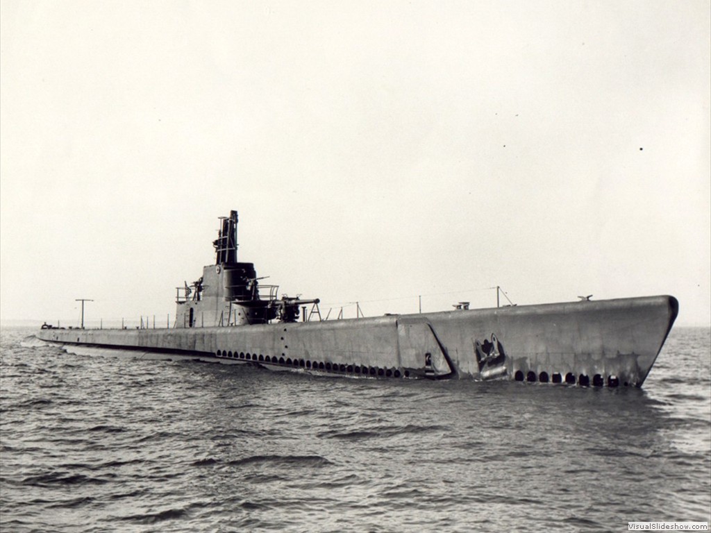 USS Redfin (SS-272)